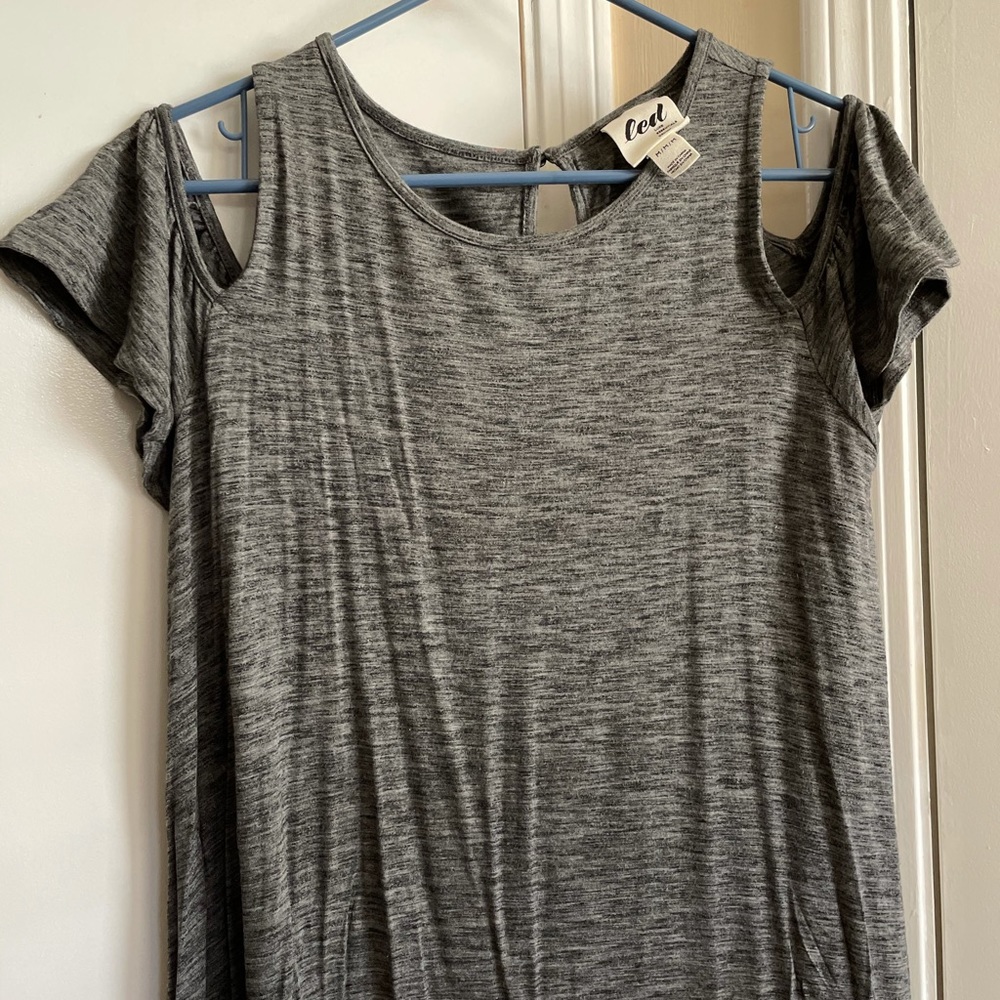 Cold shoulder shift maternity dress